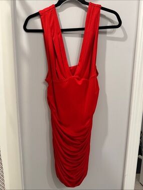 Windsor Red Ruched V‑Neck Bodycon Mini Dress